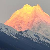 manaslu-circuit-guide-service-trek 