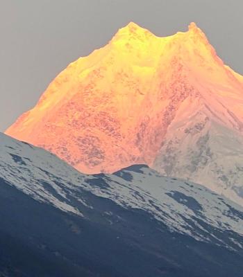 manaslu-circuit-guide-service-trek 