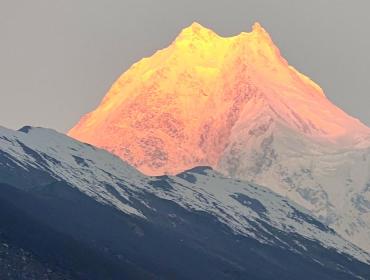 manaslu-circuit-guide-service-trek 