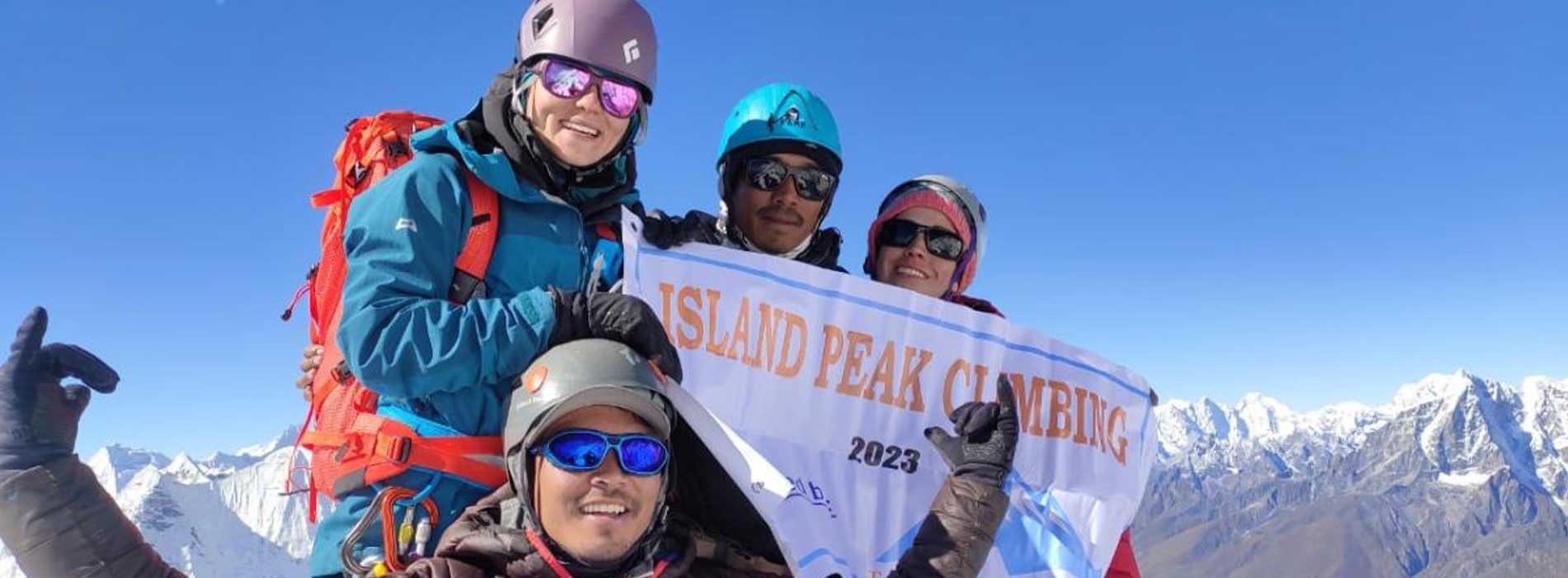 island-peak-summit-crew 