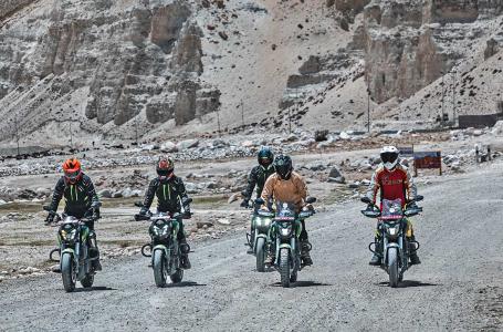 bikers-upper-mustang 