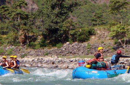 rafting-in-nepal 